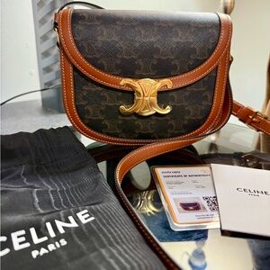 Celine triomphe besace clea (sold)